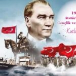 Öğrencilerimiz, Mustafa Kemal Atatürk’ün mirasını gururla anarak 19 Mayıs Atatürk’ü Anma, Gençlik ve Spor Bayramı’nı anlamlı bir törenle kutladı