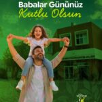 Güvenleriyle, sevgileriyle ve her zaman yanımızda oldukları için tüm babalarımızın Babalar Günü kutlu olsun.